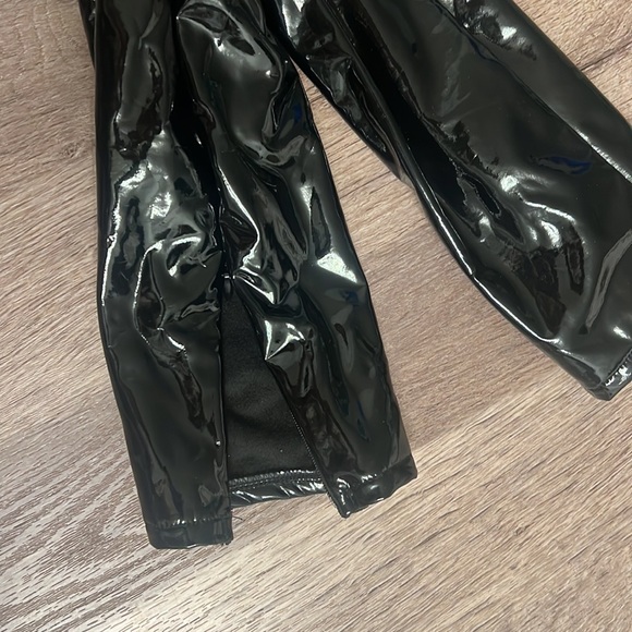 Brand new Oh Polly shiny spandex jumpsuit size 2 - Picture 6 of 6